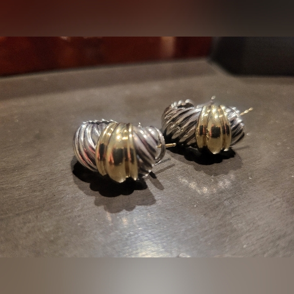 David Yurman 14k 925 Thoroughbred Shrimp Earrings - Picture 4 of 16
